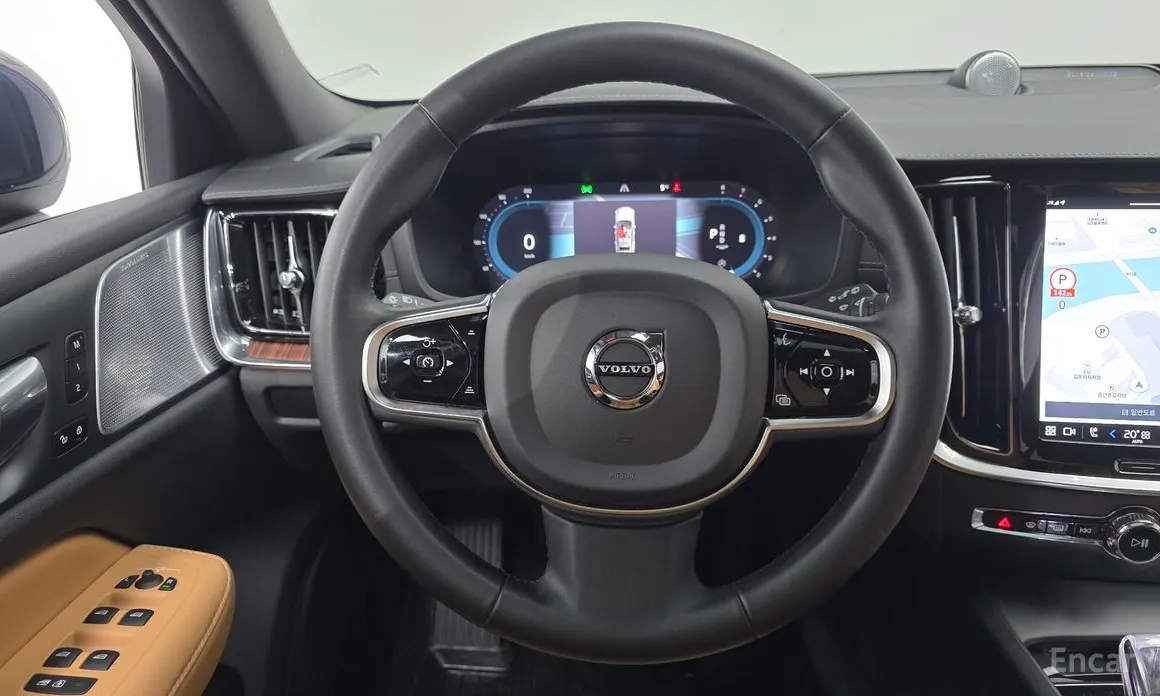 Фото 13 - Volvo V60