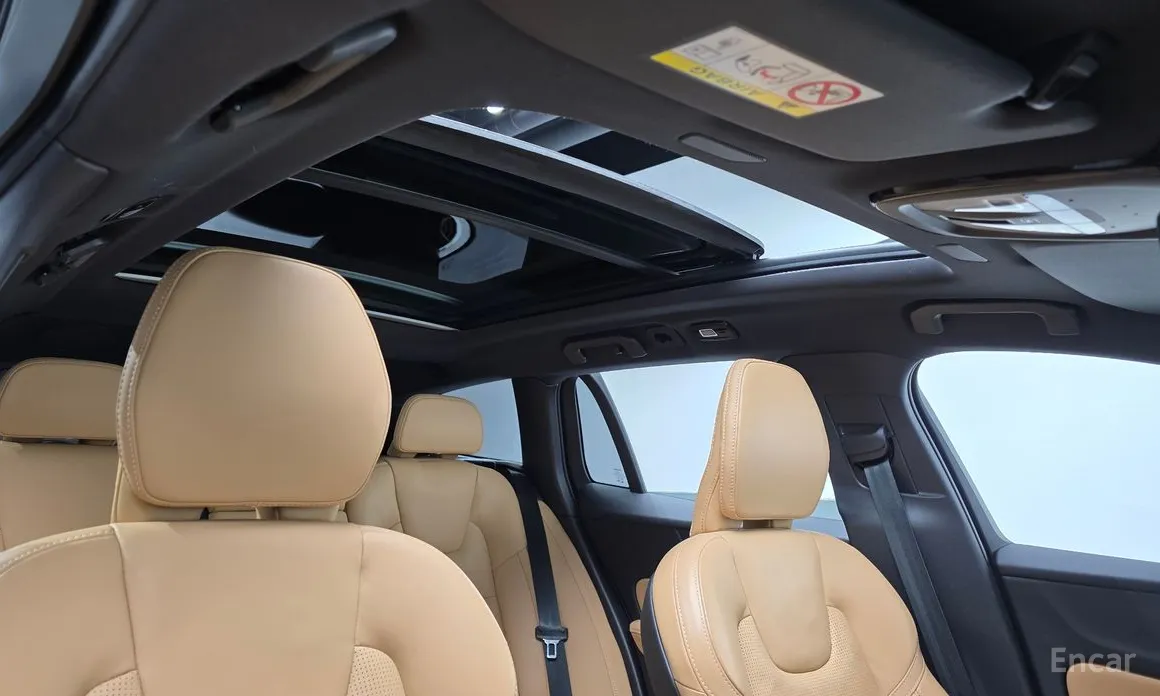 Фото 17 - Volvo V60