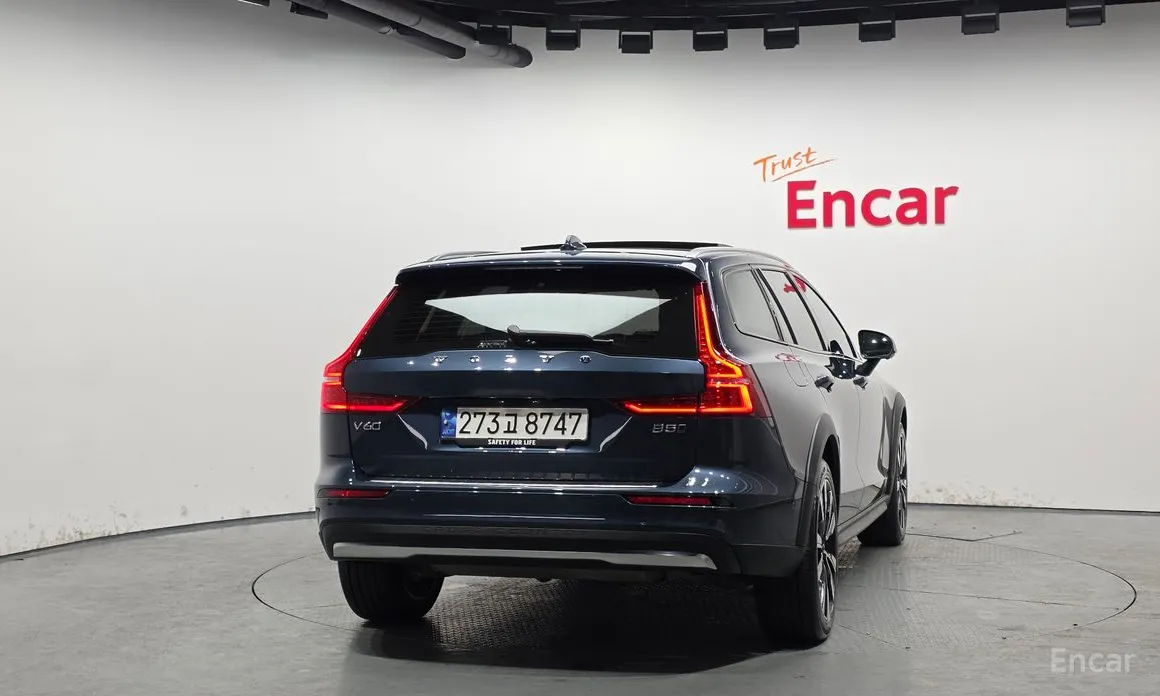 Фото 4 - Volvo V60