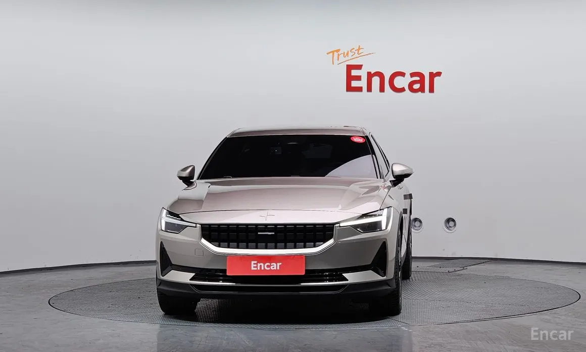 Фото 3 - Polestar 2
