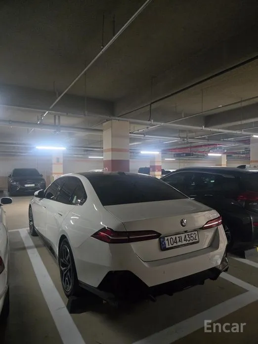 Фото 5 - BMW 5 Series