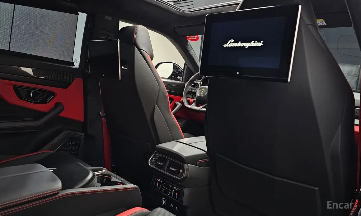 Фото 12 - Lamborghini Urus