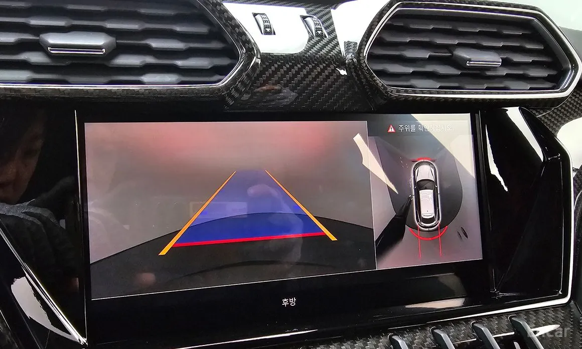 Фото 15 - Lamborghini Urus