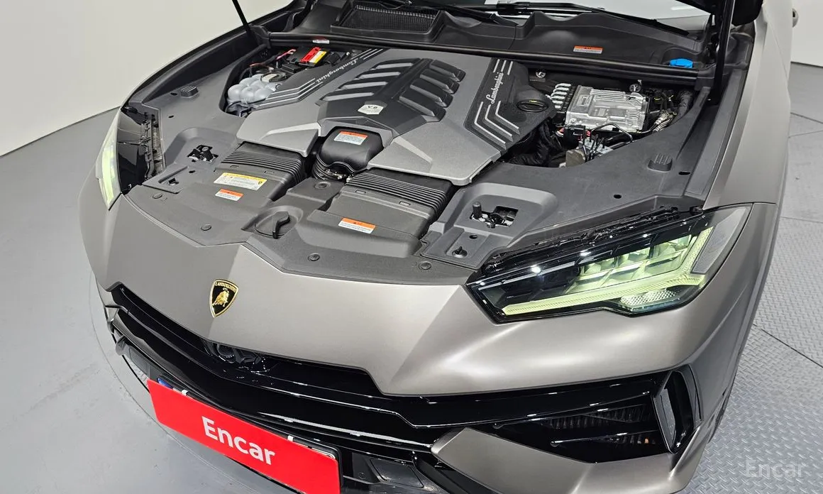 Фото 6 - Lamborghini Urus