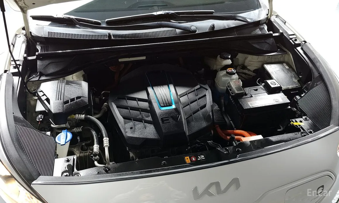 Фото 6 - Kia Niro