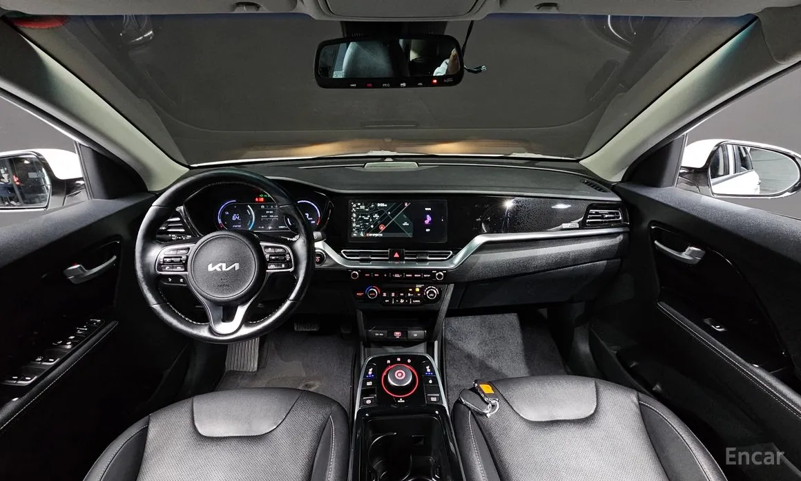 Фото 7 - Kia Niro