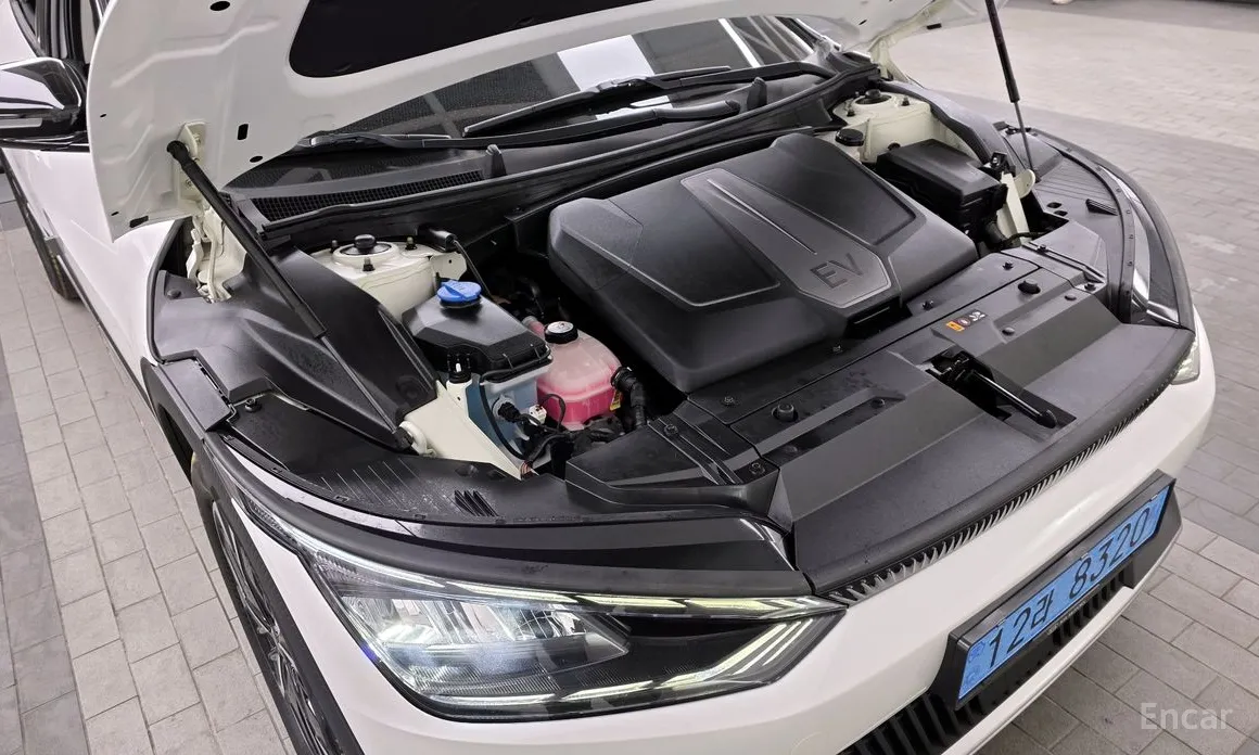 Фото 6 - Kia EV6