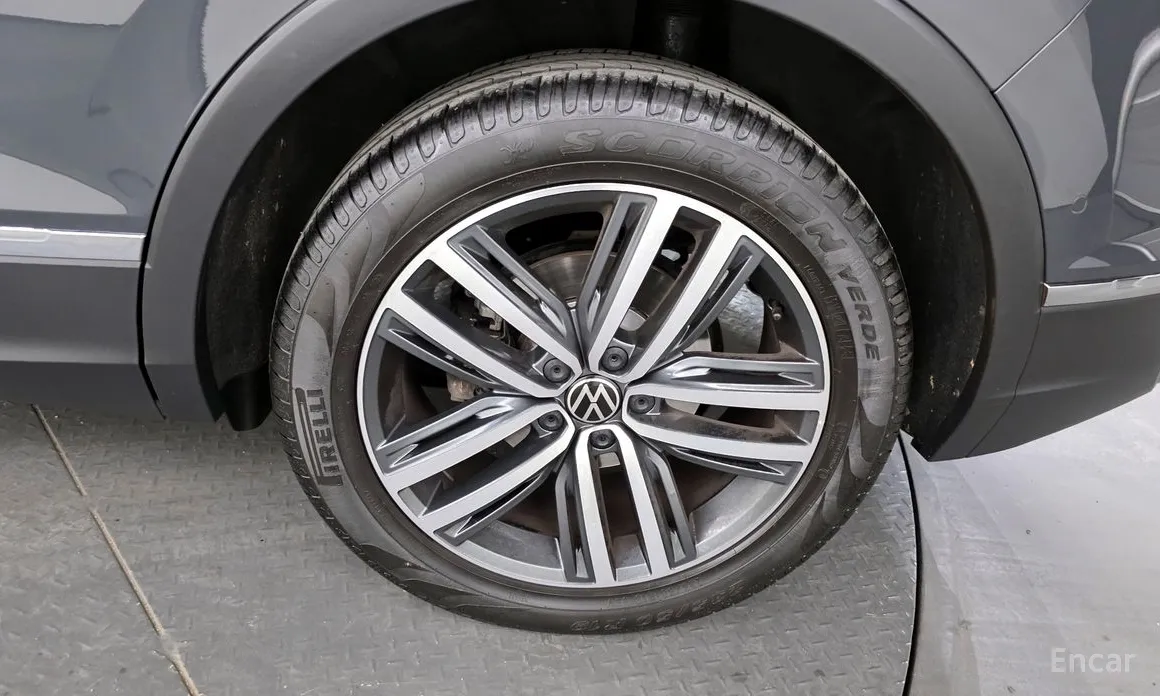 Фото 5 - Volkswagen Tiguan