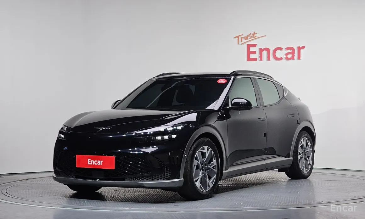 Фото 1 - Genesis GV60