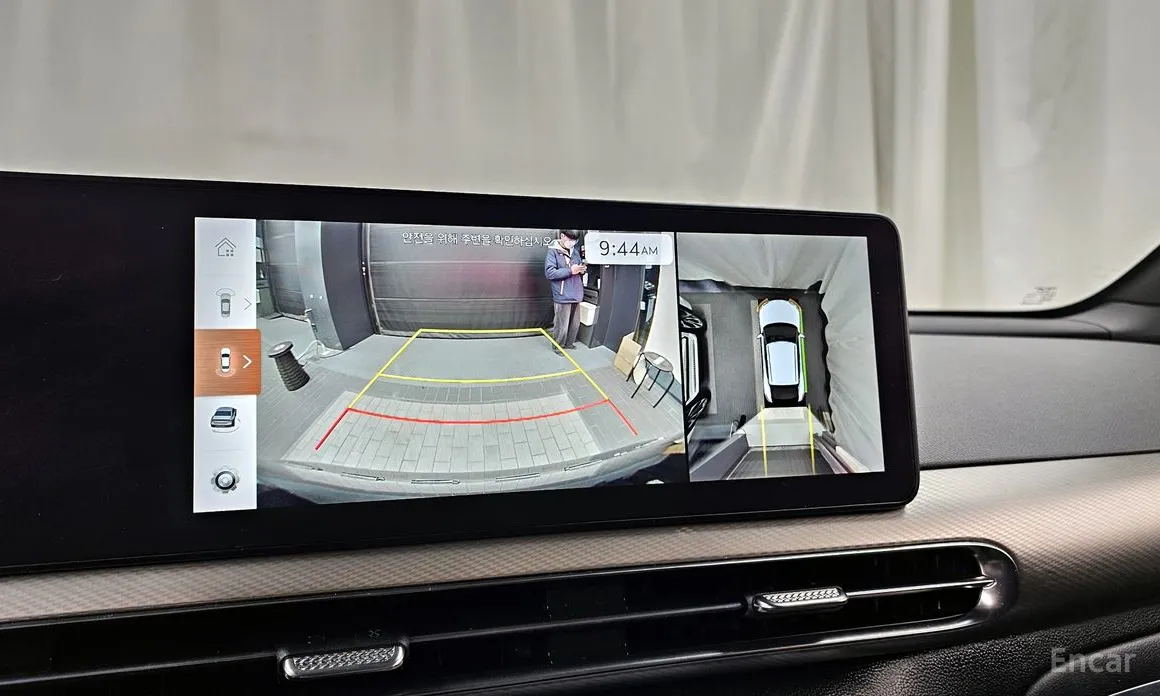 Фото 15 - Genesis GV60