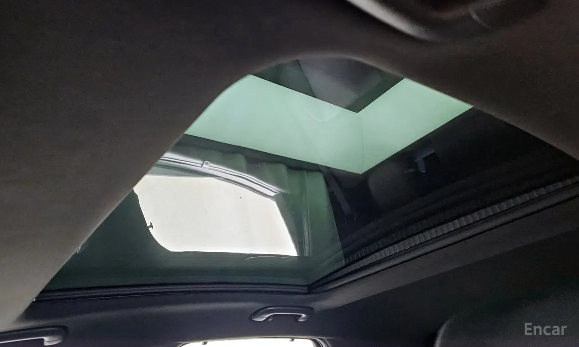 Фото 19 - Genesis GV60