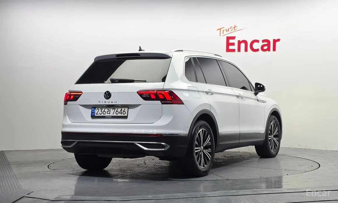 Фото 2 - Volkswagen Tiguan