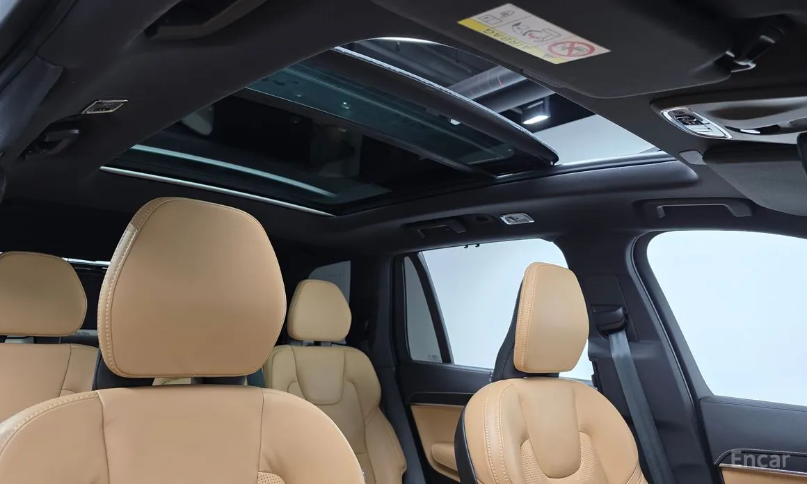 Photo 17 - Volvo XC90