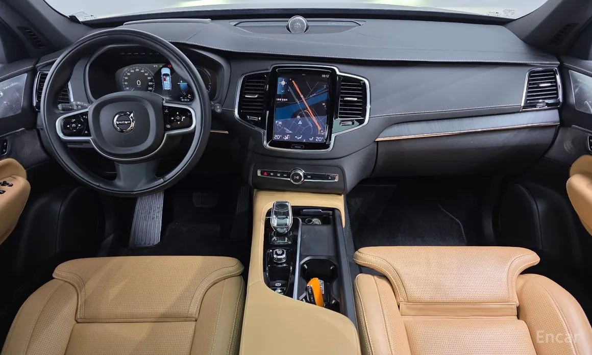 Photo 7 - Volvo XC90