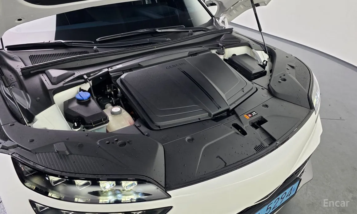 Фото 6 - Genesis GV60