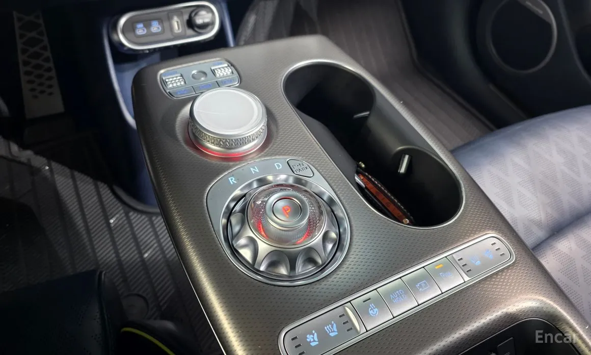 Фото 9 - Genesis GV60