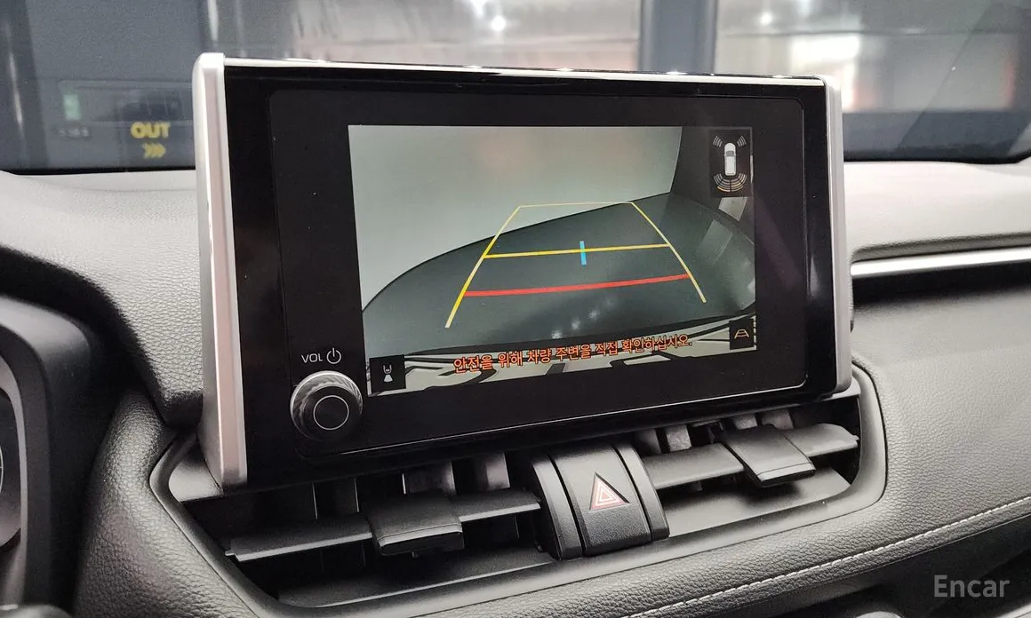 Фото 15 - Toyota RAV4