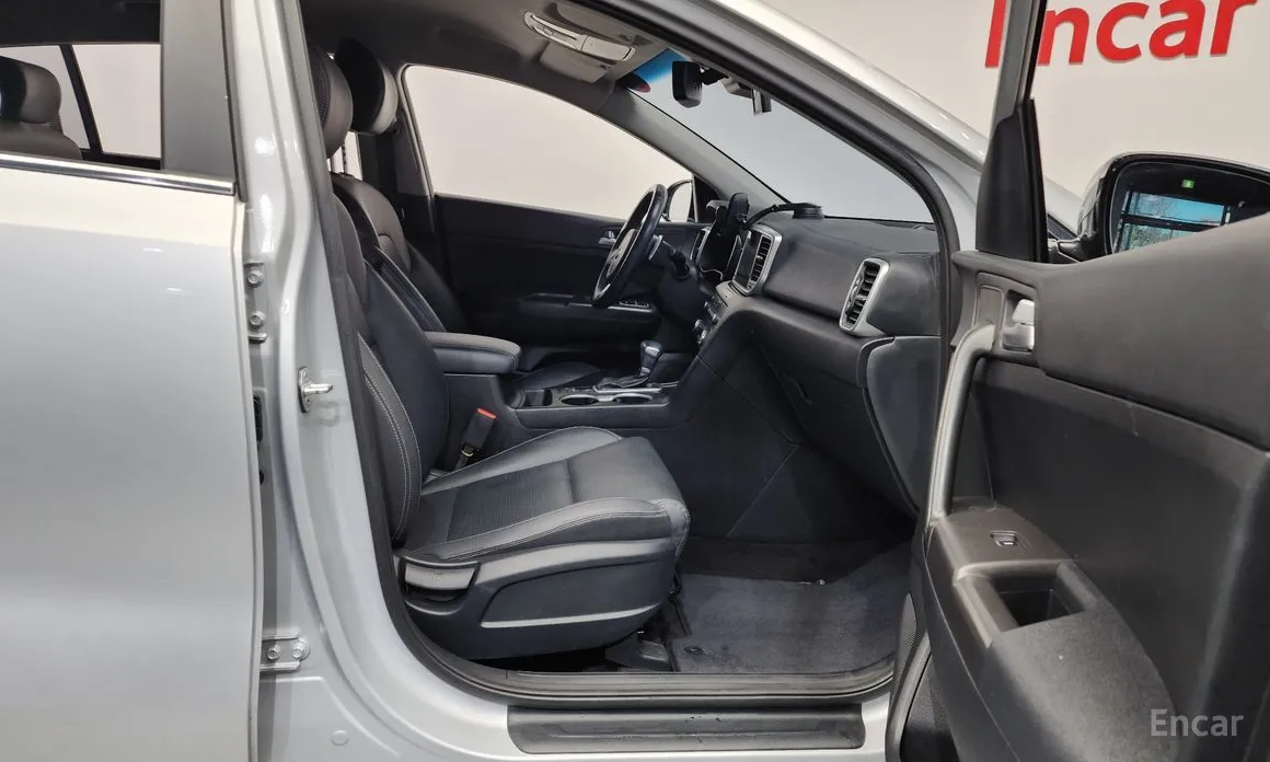 Фото 11 - Kia Sportage