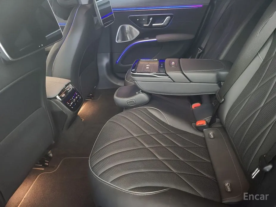 Фото 9 - Mercedes-Benz EQS