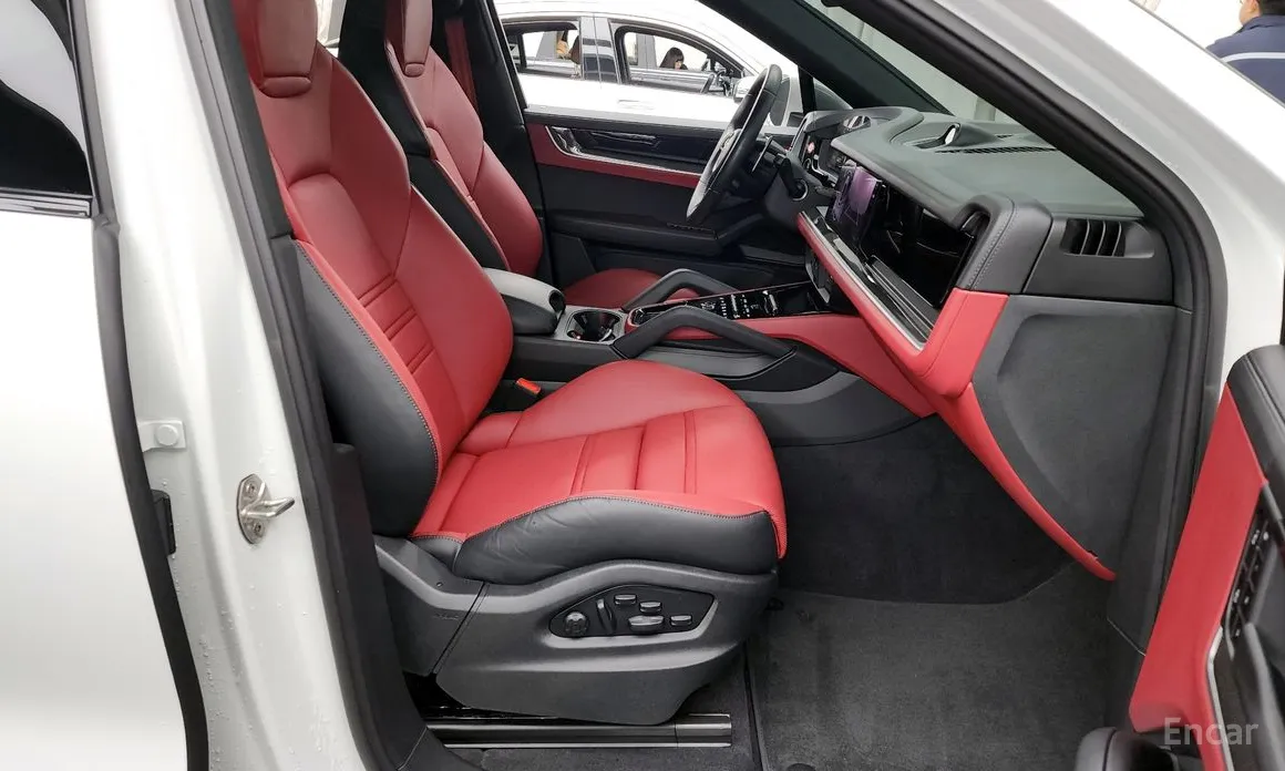 Фото 11 - Porsche Cayenne