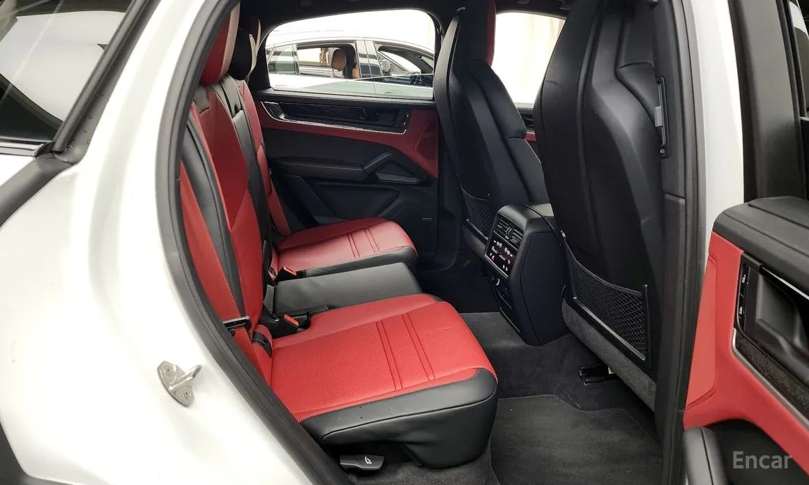 Фото 12 - Porsche Cayenne