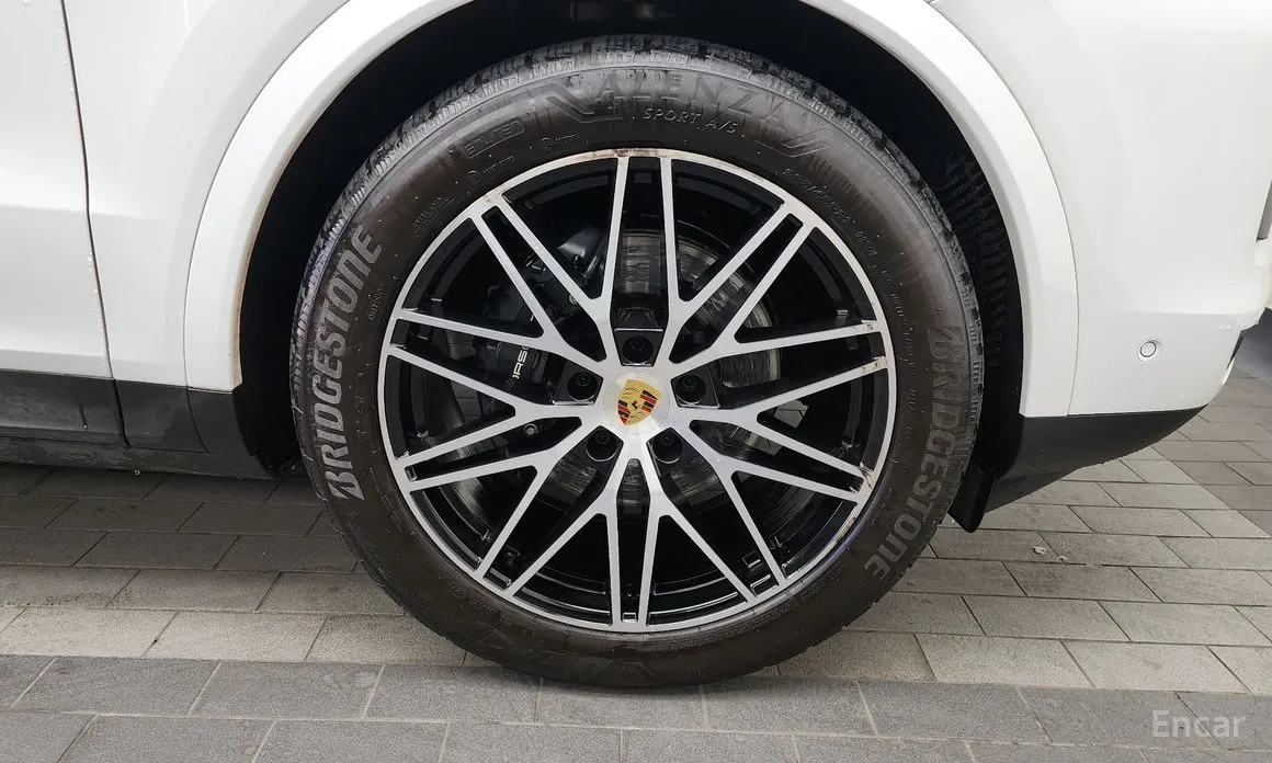 Фото 5 - Porsche Cayenne