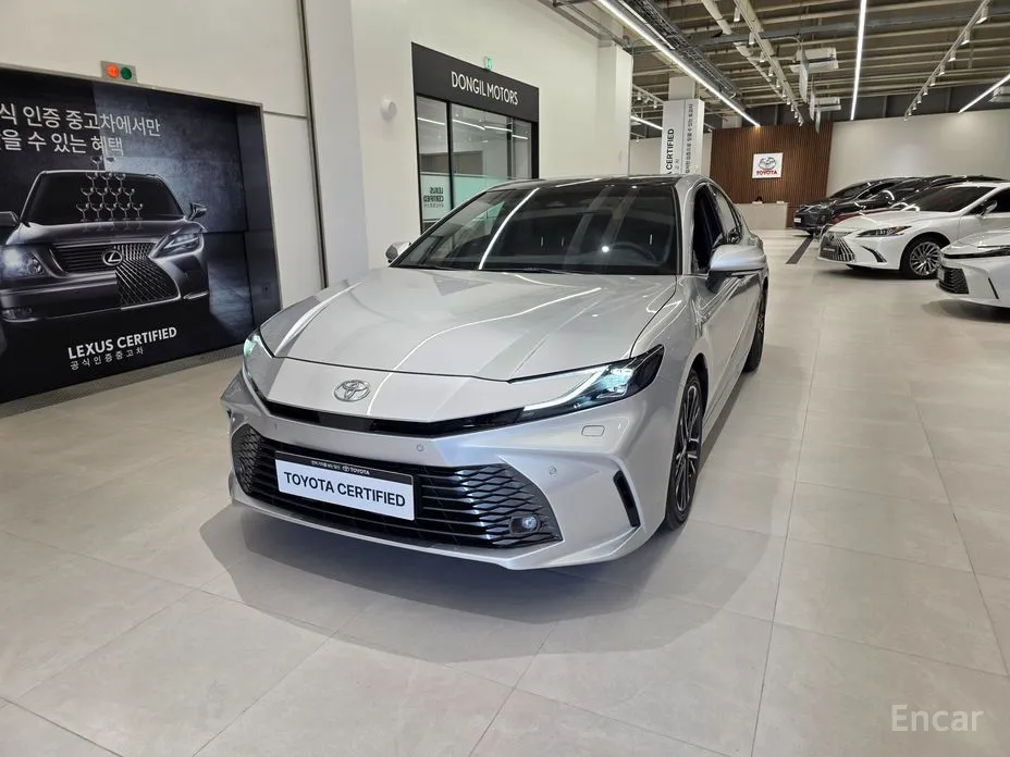 Фото 1 - Toyota Camry