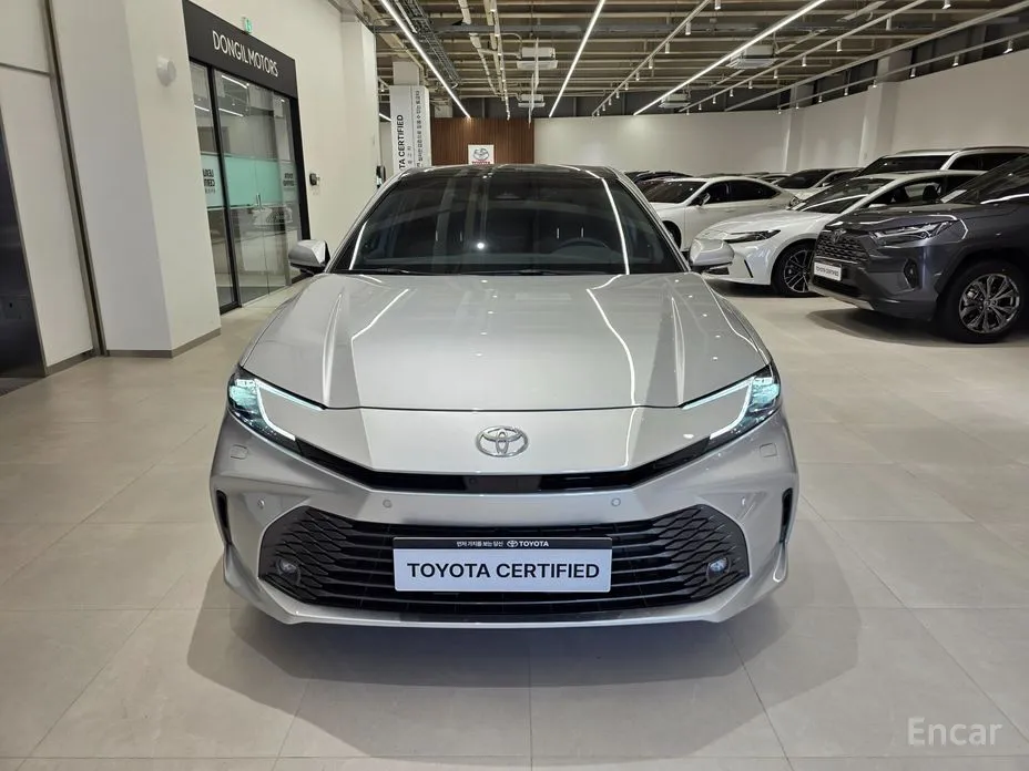 Фото 3 - Toyota Camry