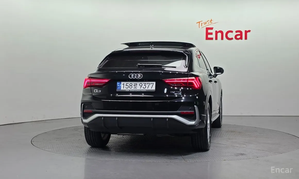 Фото 4 - Audi Q3