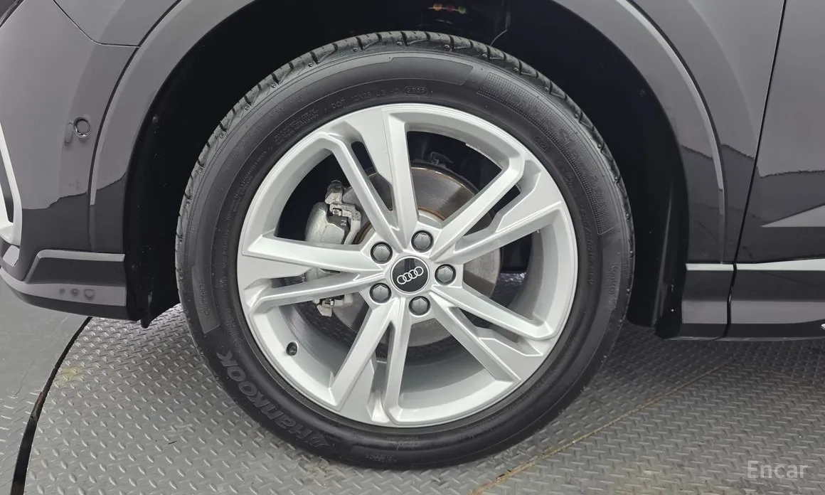 Фото 5 - Audi Q3