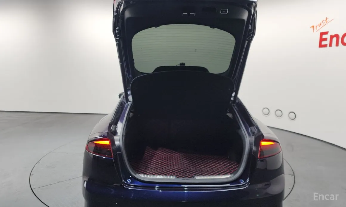 Фото 20 - Kia Stinger