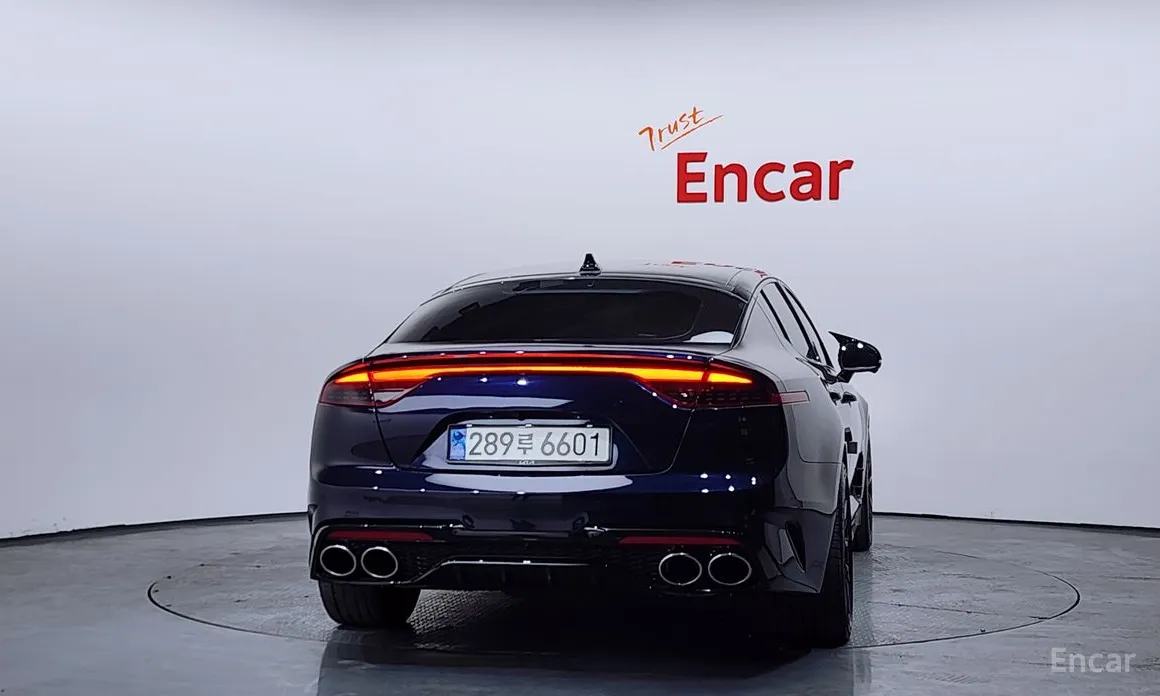 Фото 4 - Kia Stinger