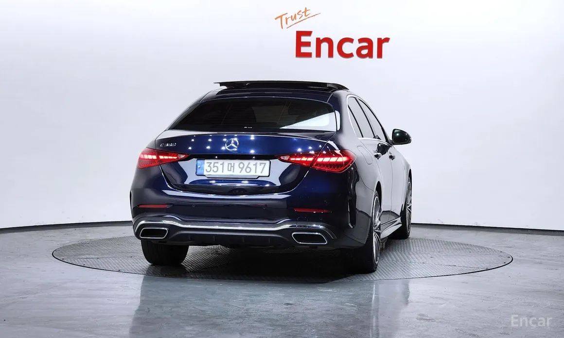 Фото 4 - Mercedes-Benz C-Class