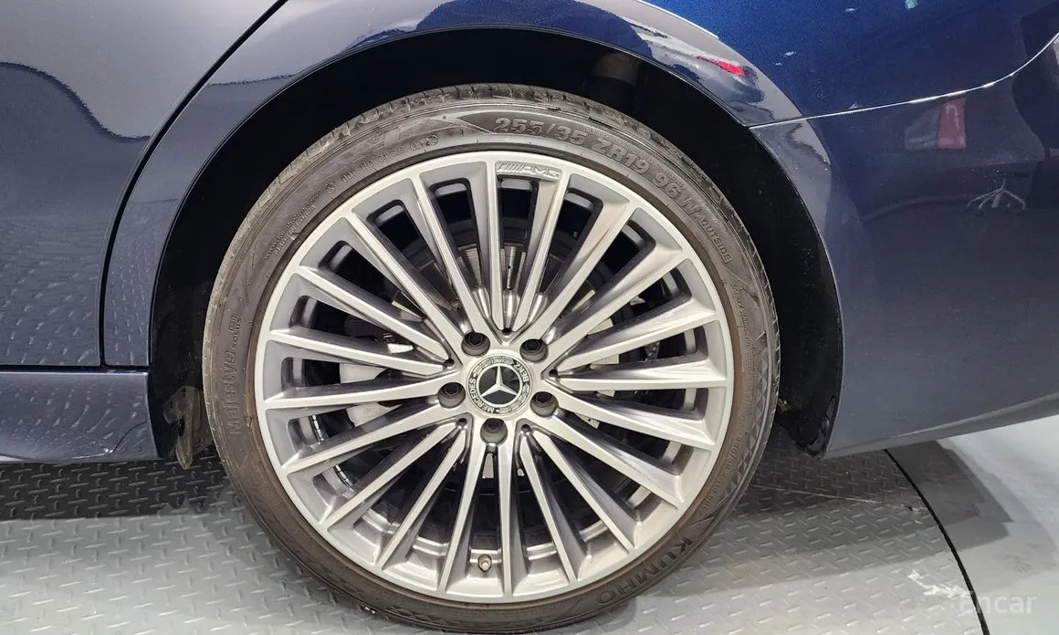 Фото 5 - Mercedes-Benz C-Class