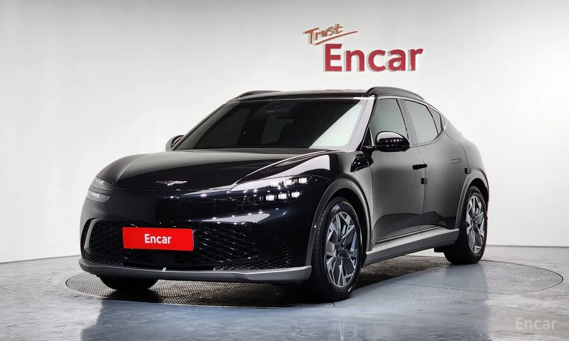 Фото 1 - Genesis GV60