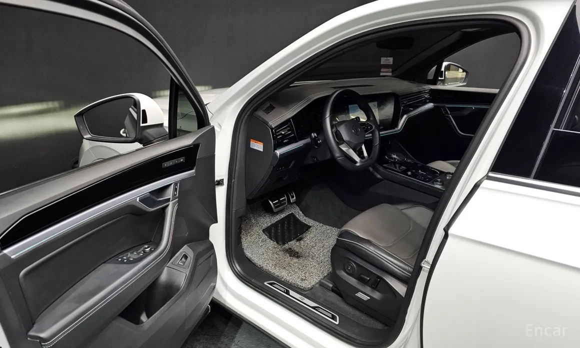 Фото 10 - Volkswagen Touareg