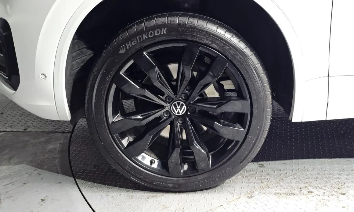 Фото 5 - Volkswagen Touareg