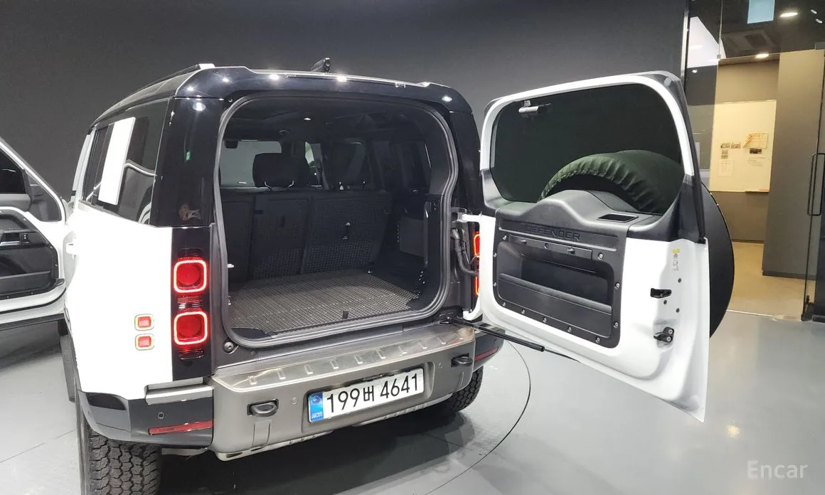 Фото 20 - Land Rover Defender