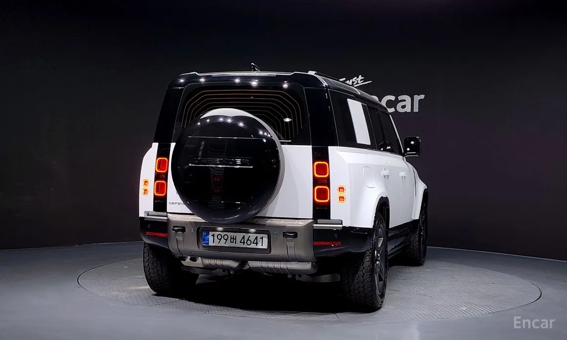 Фото 4 - Land Rover Defender