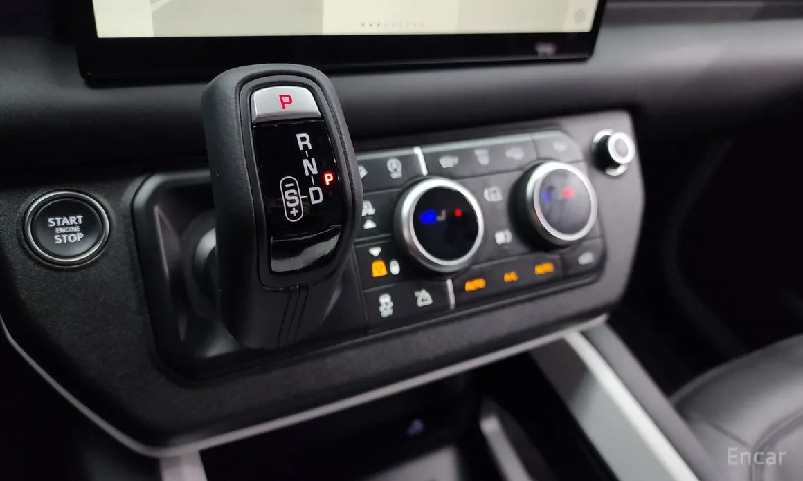 Фото 9 - Land Rover Defender