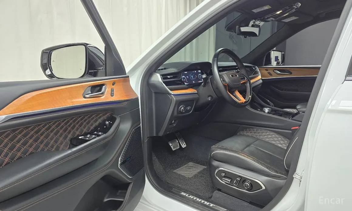 Фото 10 - Jeep Cherokee