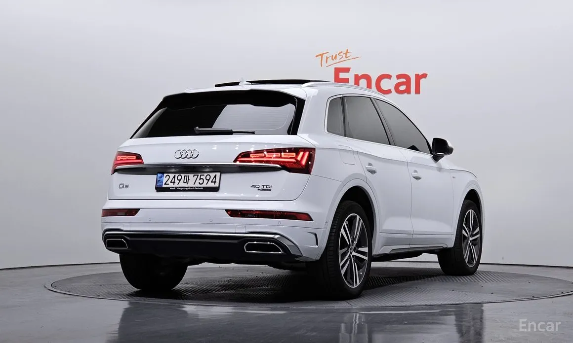 Фото 2 - Audi Q5