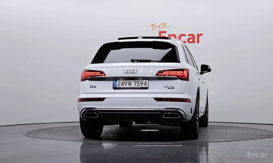 Фото 4 - Audi Q5