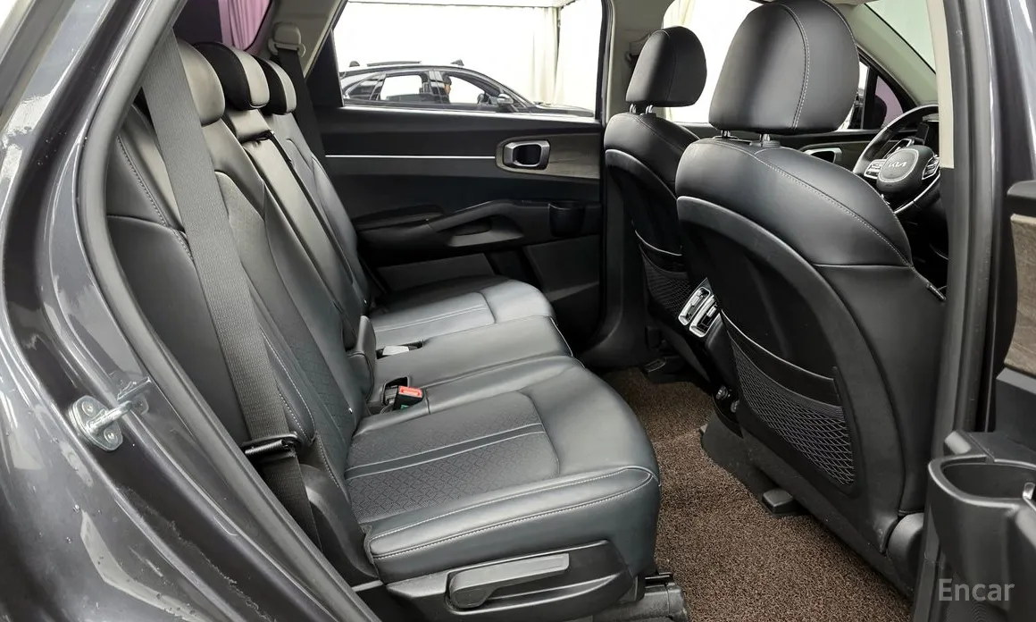 Фото 12 - Kia Sorento