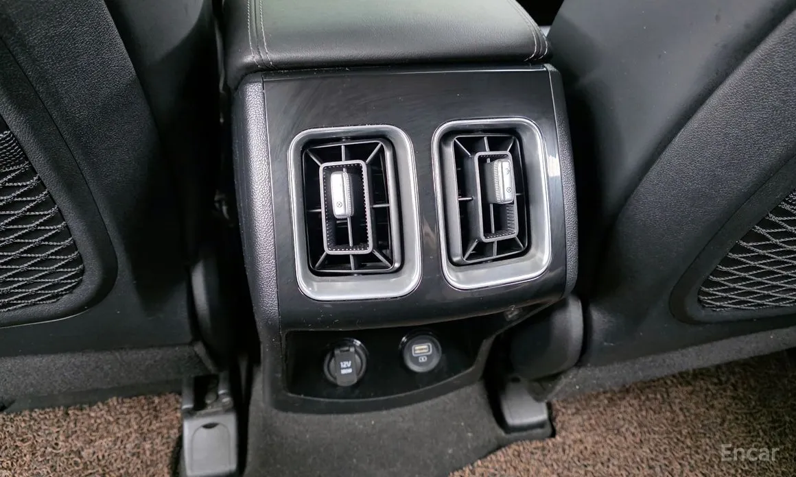 Фото 19 - Kia Sorento