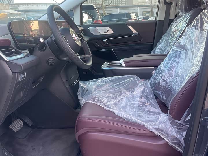 Фото 7 - Buick GL8 Century