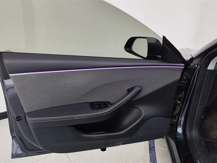 Фото 7 - Tesla Model 3