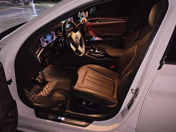 Фото 9 - BMW 5 Series