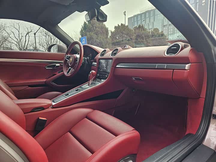 Фото 8 - Porsche 718