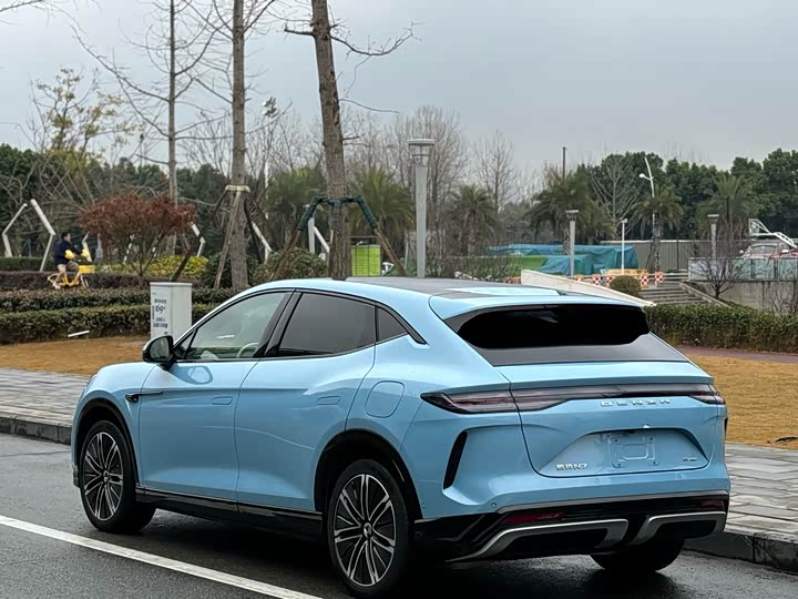 Фото 9 - Denza N7